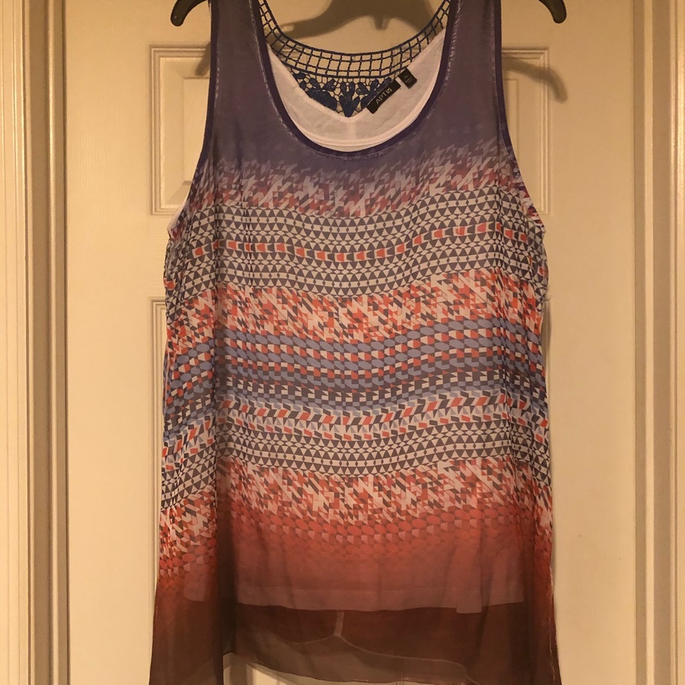 Apt 9 top